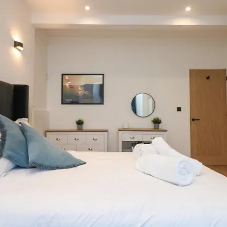 Savoy Bay Apartment