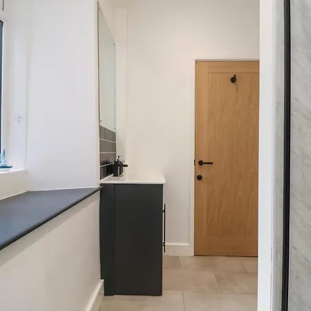 Savoy Bay Apartment Helston